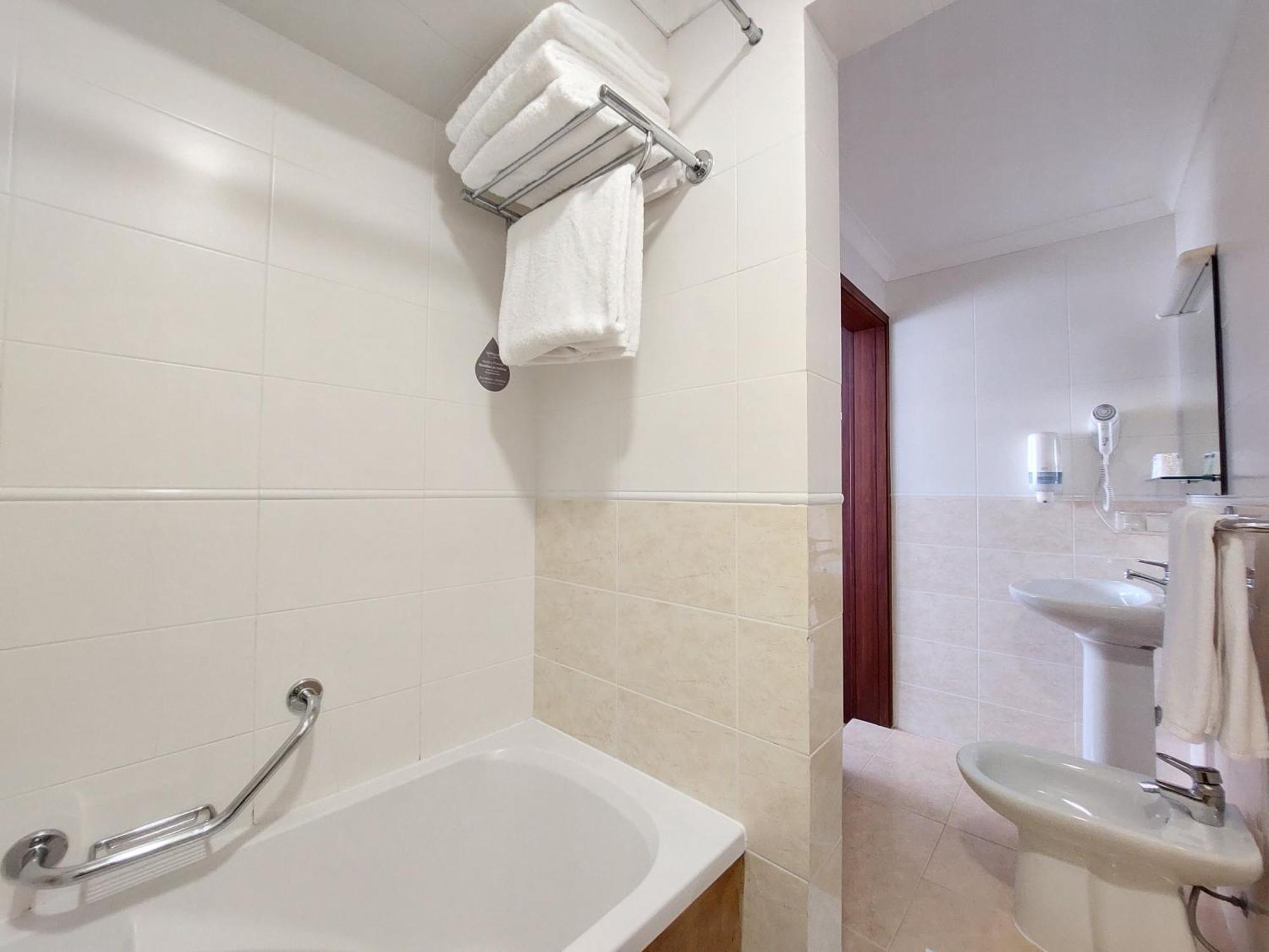 Hotel Santiago Ílhavo Chambre photo
