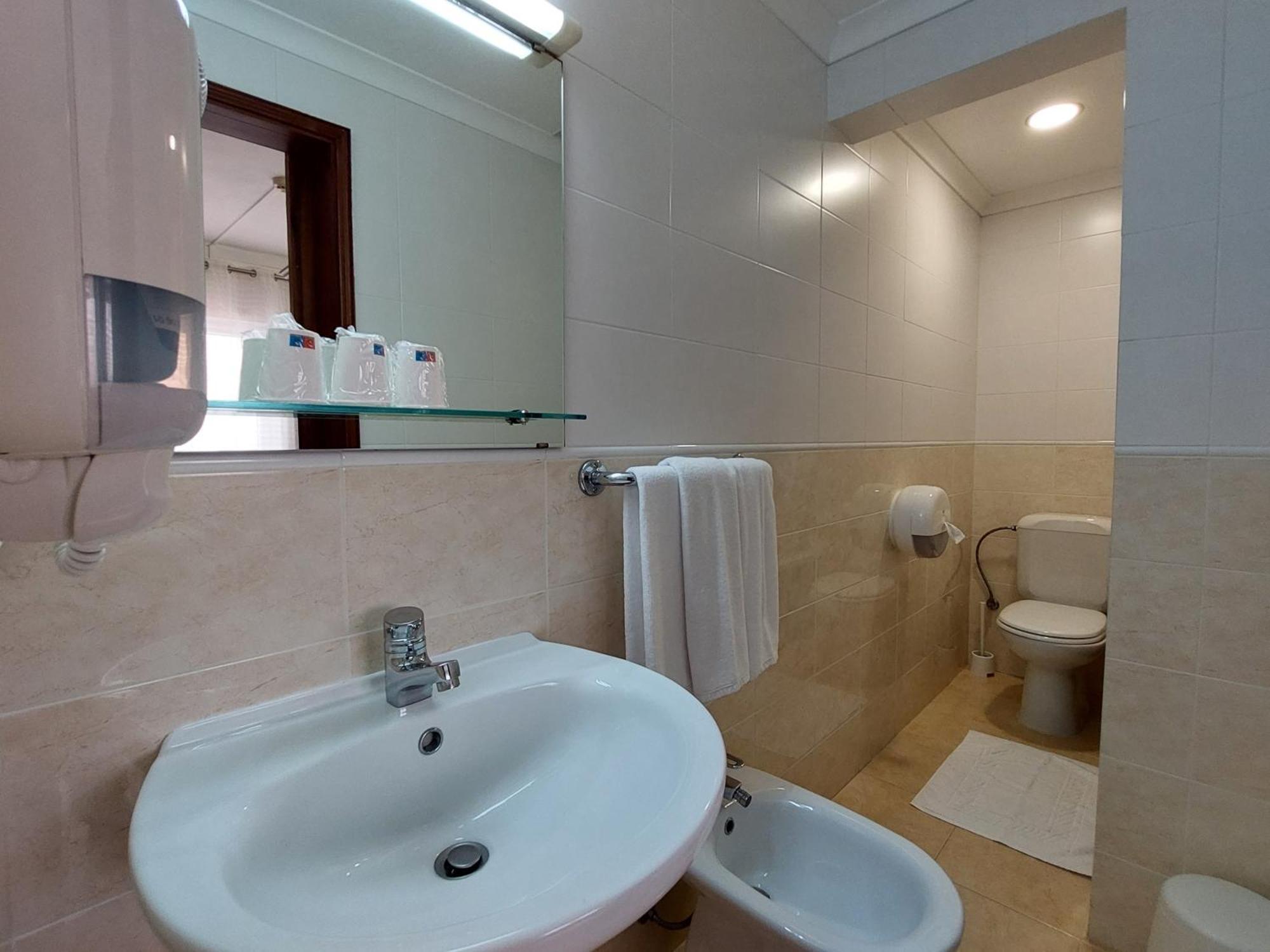 Hotel Santiago Ílhavo Chambre photo